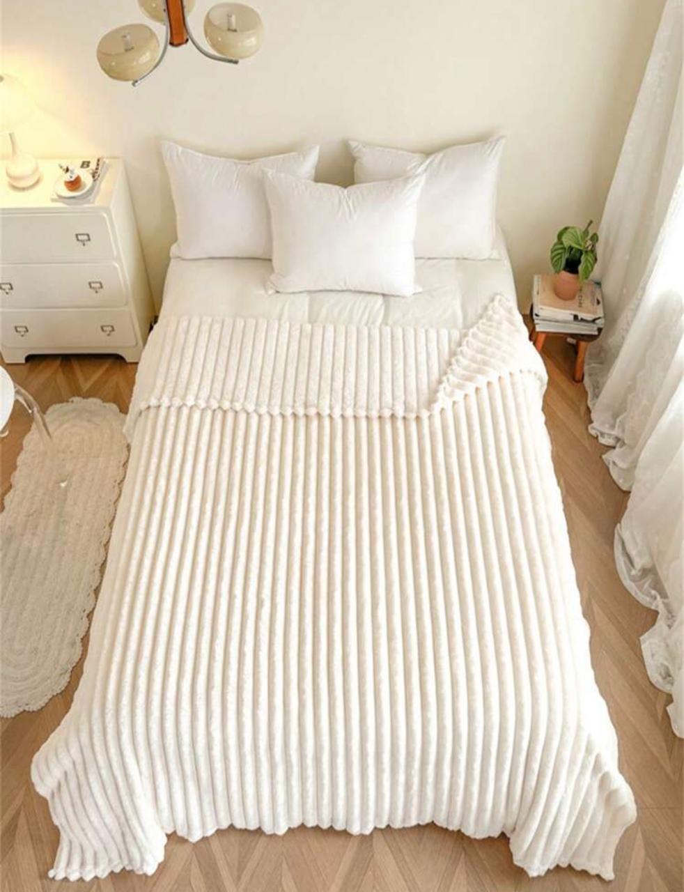 Thick Stripe Faux Rabbit Fur Throw Blanket – Soft Flannel Nap Blanket